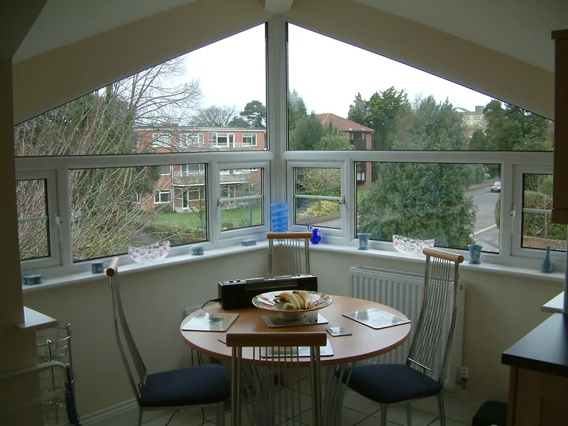 Bay Windows Merton