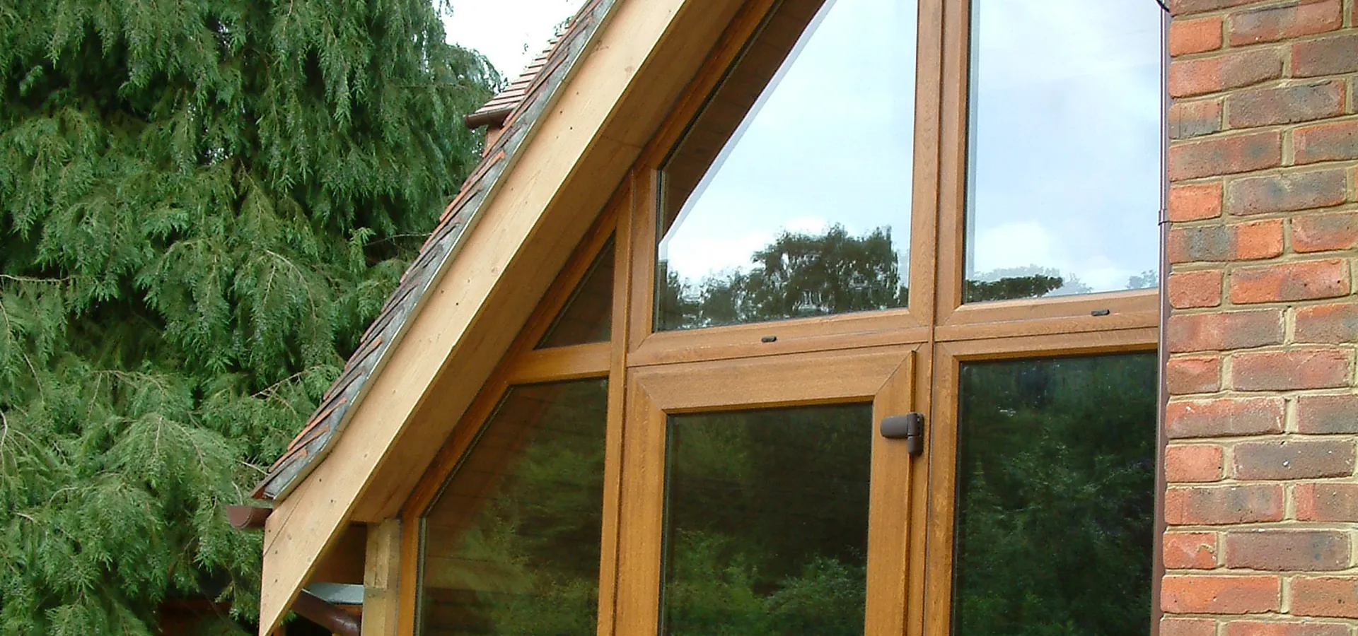 Bay Windows Merton